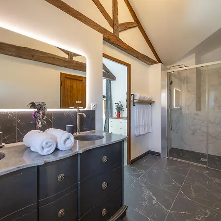 Bed & Breakfast Mas Combefa